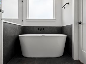 2409 Stuart Street, Houston TX 77004