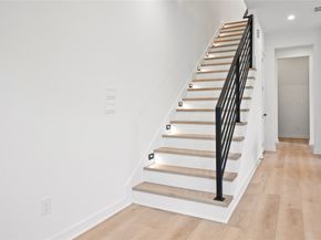 2409 Stuart Street, Houston TX 77004