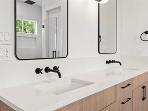 2409 Stuart Street, Houston TX 77004