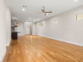 5527 Darling A, Houston TX 77007