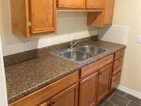 6103 Sherwood Drive, Houston TX 77021