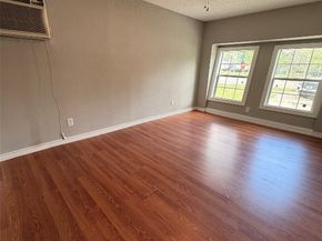 6103 Sherwood Drive, Houston TX 77021