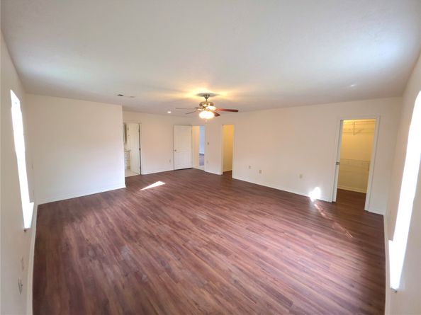 418 Texas Street, Tomball TX 77375