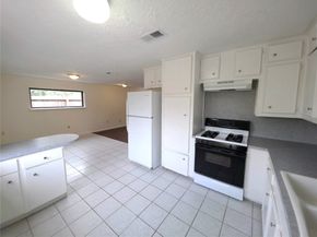 418 Texas Street, Tomball TX 77375