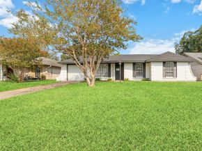 7706 Deadwood Drive, Houston TX 77040