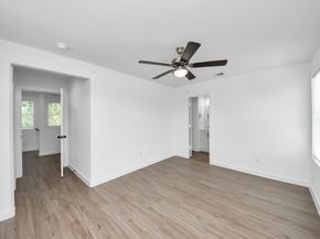 7312 Wileyvale Drive D, Houston TX 77016