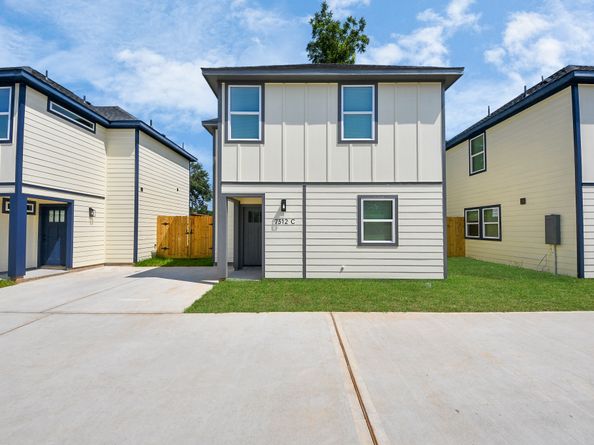7312 Wileyvale Drive D, Houston TX 77016