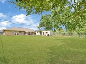 1235 Ansbury Drive, Houston TX 77018
