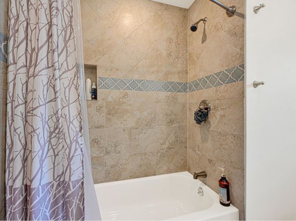 1235 Ansbury Drive, Houston TX 77018
