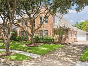 6011 Parkwood Place, Sugar Land TX 77479