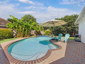 6011 Parkwood Place, Sugar Land TX 77479
