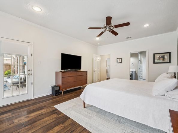 6011 Parkwood Place, Sugar Land TX 77479