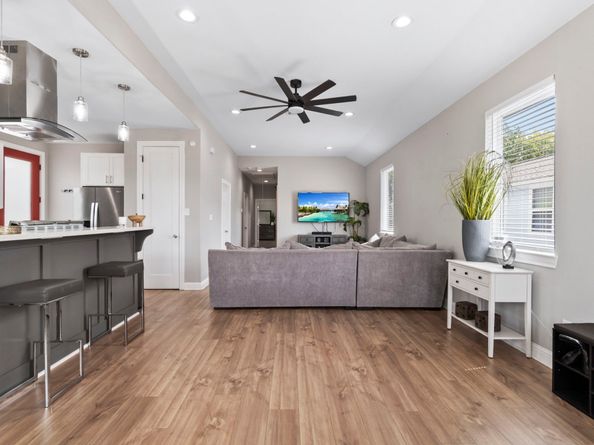 7393 Fairway Drive B, Houston TX 77087