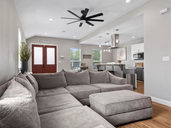 7393 Fairway Drive B, Houston TX 77087