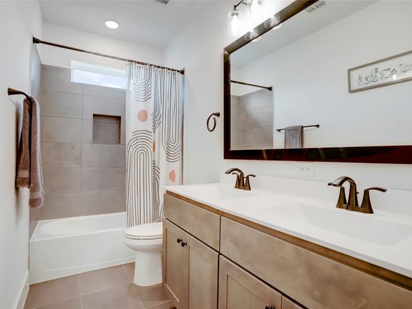 3124 Somerset Levens Lane, Houston TX 77055