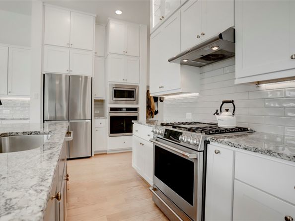 3124 Somerset Levens Lane, Houston TX 77055