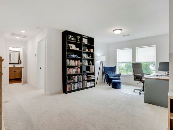 3124 Somerset Levens Lane, Houston TX 77055