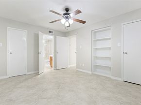 12955 Woodforest Boulevard 19, Houston TX 77015