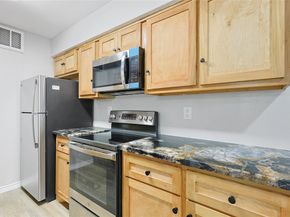 12955 Woodforest Boulevard 19, Houston TX 77015