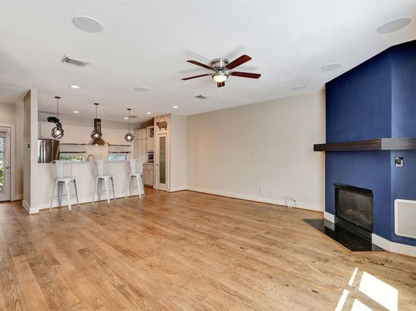 5219 Kiam Street E, Houston TX 77007
