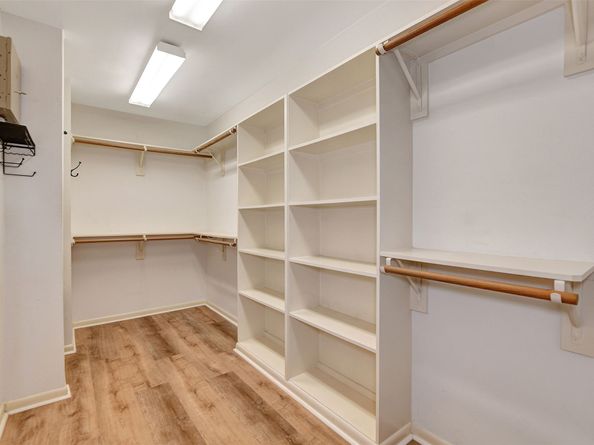 5219 Kiam Street E, Houston TX 77007