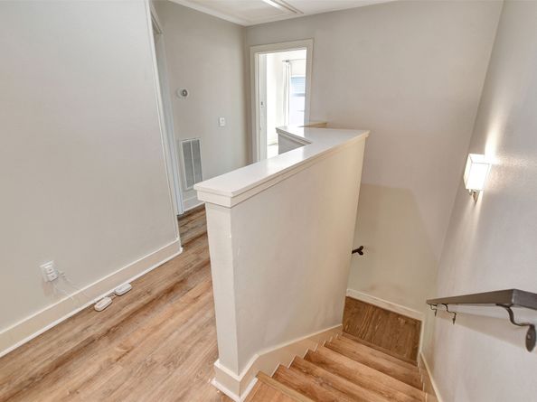 5219 Kiam Street E, Houston TX 77007