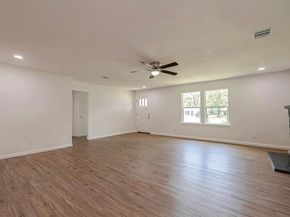 4702 Majestic Street, Houston TX 77026