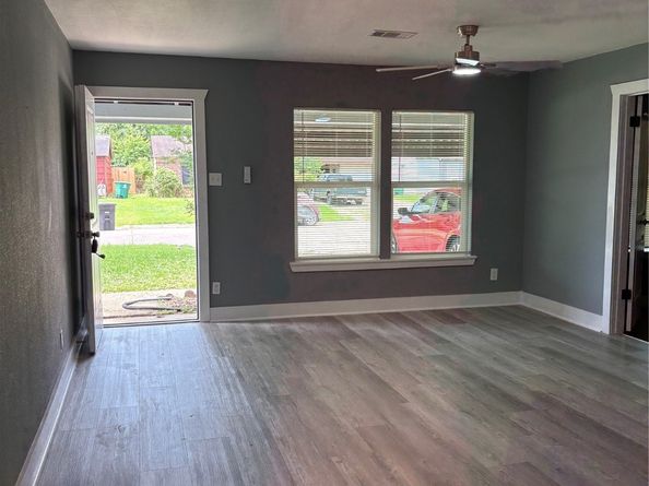 5159 Dumore Drive, Houston TX 77048