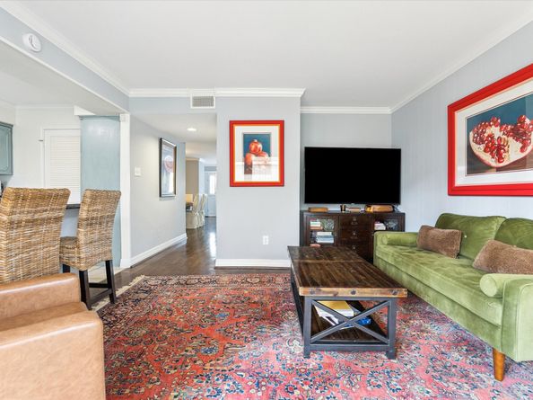 5842 Doliver Drive 47, Houston TX 77057