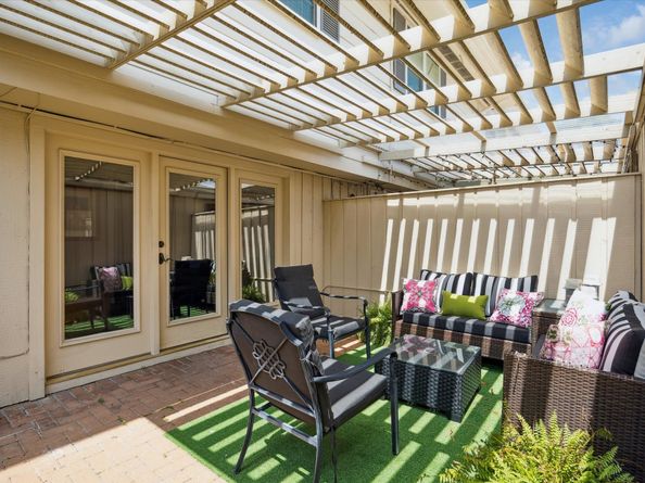 5842 Doliver Drive 47, Houston TX 77057