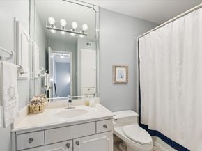 5842 Doliver Drive 47, Houston TX 77057