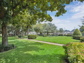 5842 Doliver Drive 47, Houston TX 77057