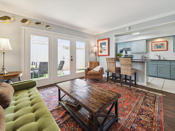 5842 Doliver Drive 47, Houston TX 77057