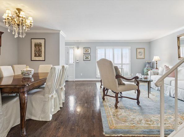 5842 Doliver Drive 47, Houston TX 77057