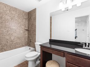 1172 W 17th Street, Houston TX 77008
