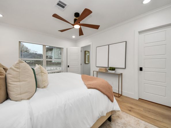 608 Graceland Street, Houston TX 77009