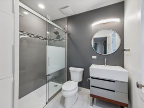 2420 Locke Lane, Houston TX 77019