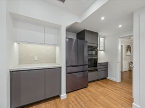 2420 Locke Lane, Houston TX 77019