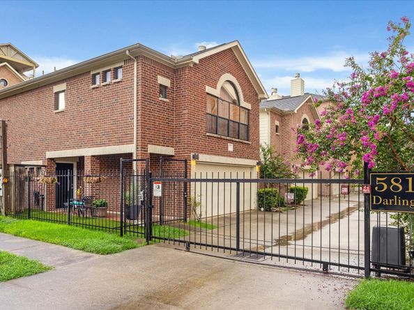5817 Darling Street A, Houston TX 77007