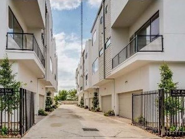 2826 Decker Place, Houston TX 77003
