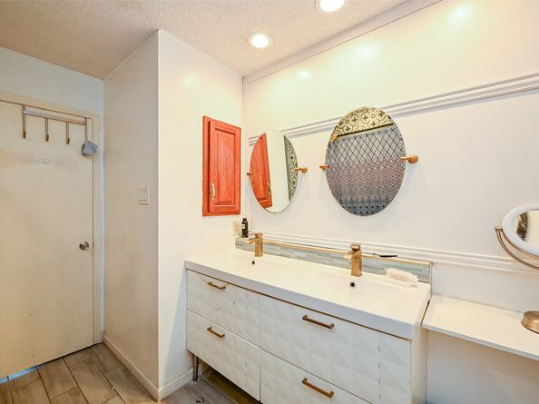 21435 Park Run Drive, Katy TX 77450