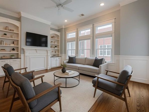 2106 Bidwel1 Drive, Houston TX 77018