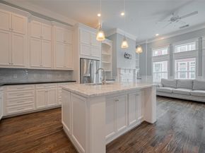 2106 Bidwel1 Drive, Houston TX 77018