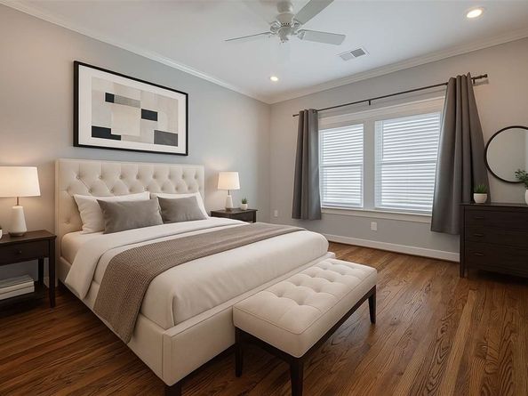 2106 Bidwel1 Drive, Houston TX 77018