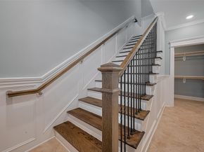 2106 Bidwel1 Drive, Houston TX 77018