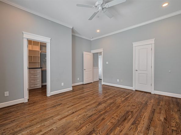 2106 Bidwel1 Drive, Houston TX 77018
