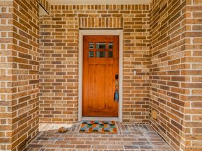 2106 Bidwel1 Drive, Houston TX 77018