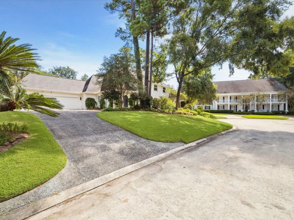 1606 Lodge Falls Court, Kingwood TX 77345