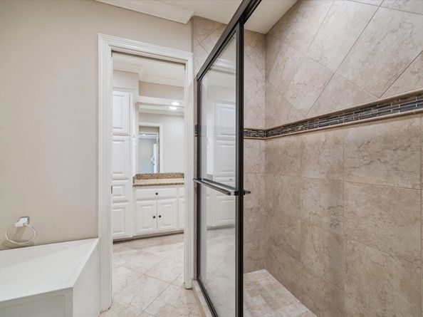 1606 Lodge Falls Court, Kingwood TX 77345