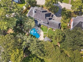 1606 Lodge Falls Court, Kingwood TX 77345